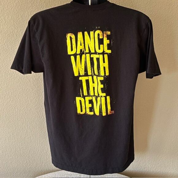 Men's XL SINNERS MOVIE DANCE WITH THE DEVIL CINEMACON 2025 OFFICIAL PROMO SHIRT - Picture 3 of 8